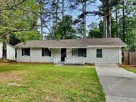 239 Bellwood Ln in Riverdale, GA - Building Photo