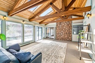 44 Monroe St in Denver, CO - Building Photo