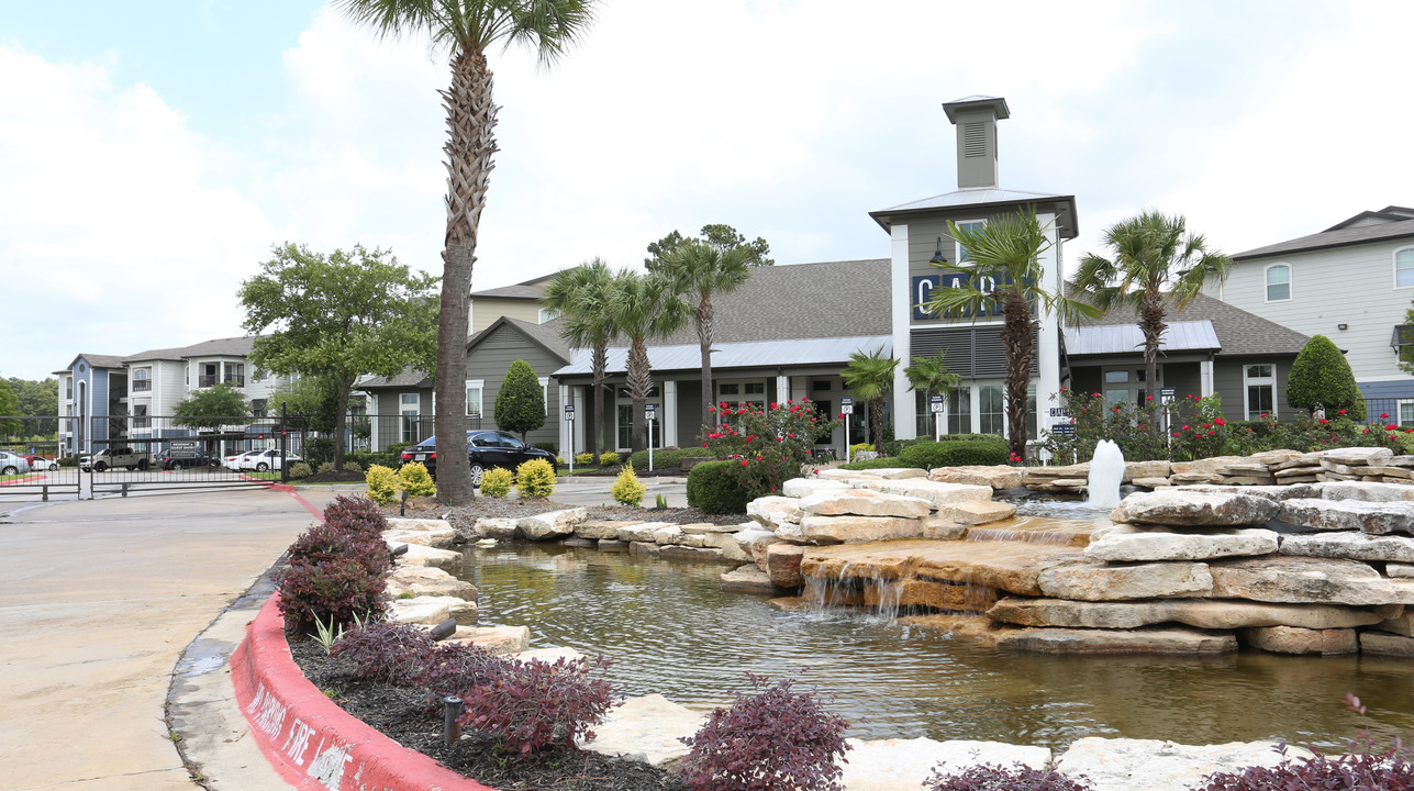 The Cape in Tomball, TX - Building Photo