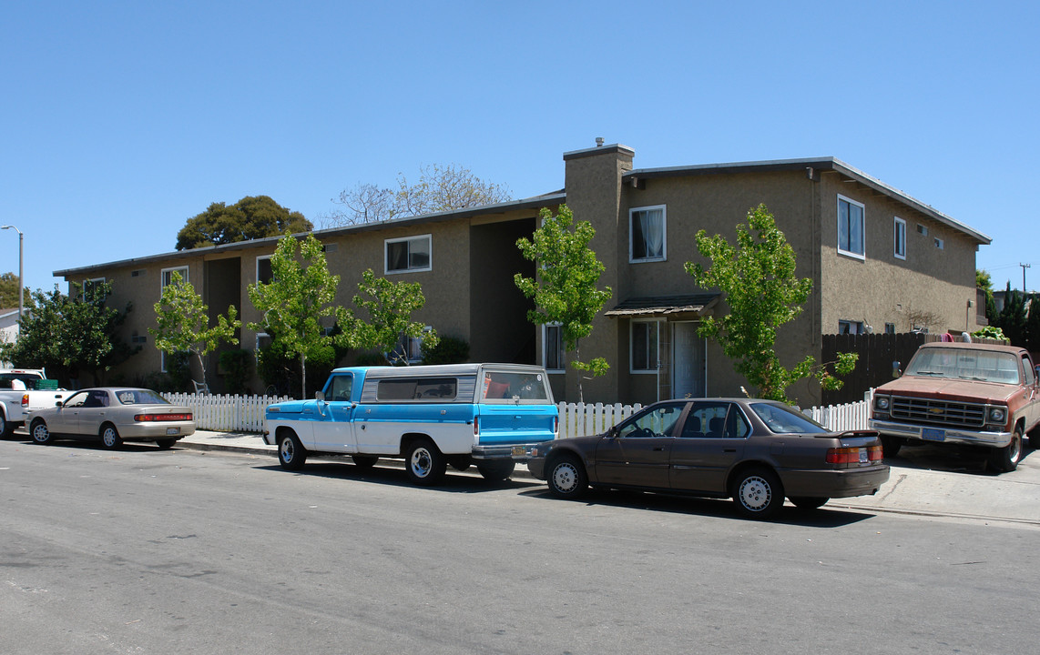 Sycamore Apartments in Huntington Beach, CA - Foto de edificio