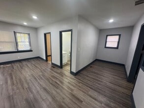 19234-19235 Five Pts St in Detroit, MI - Building Photo - Building Photo