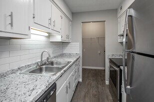 Northwoods Apartments