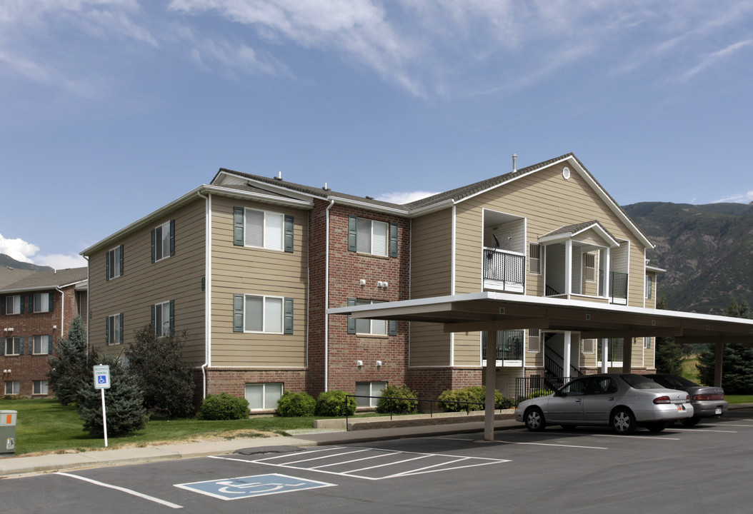 Cambridge Crossing Apartments in South Weber, UT - Building Photo