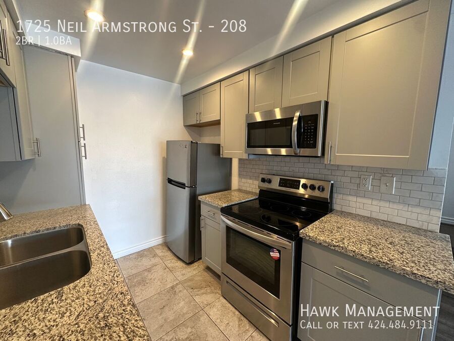 1725 Neil Armstrong St in Montebello, CA - Building Photo