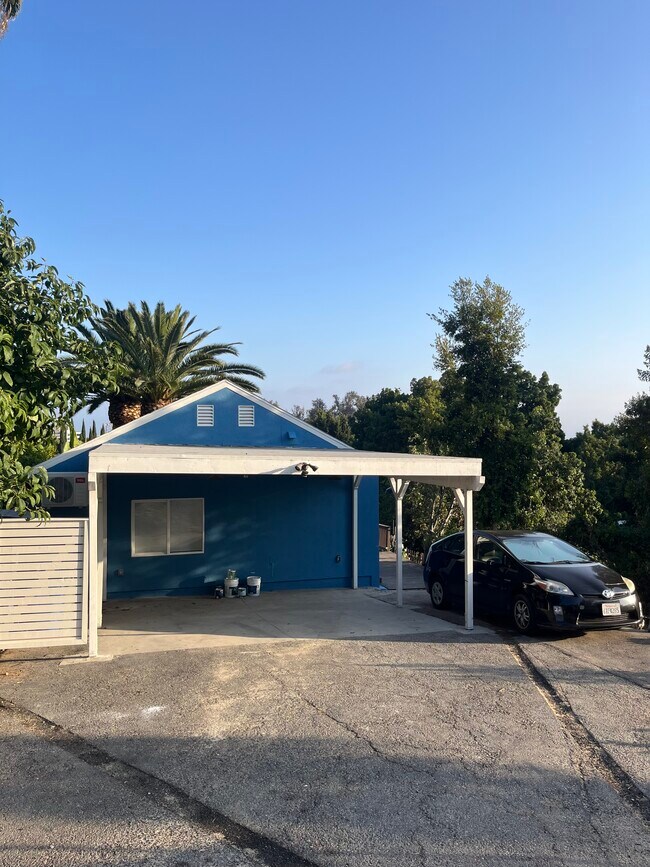 property at 6328 Longview Ave