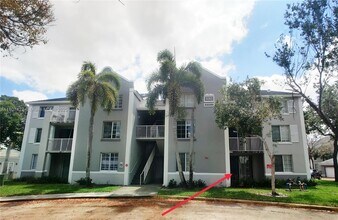 11185 SW 6th St in Pembroke Pines, FL - Building Photo - Building Photo