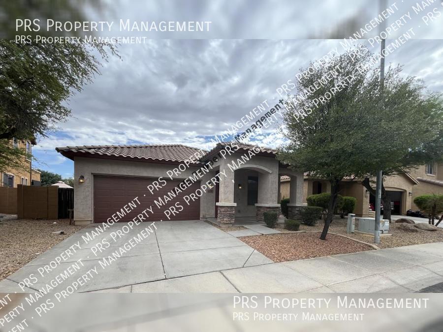 4135 E Bellerive Dr in Chandler, AZ - Building Photo
