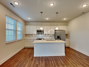 8367 Merlin Dr in Sunbury, OH - Building Photo - Building Photo