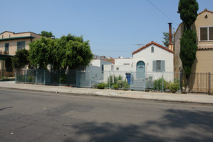 507 S Coronado St in Los Angeles, CA - Building Photo