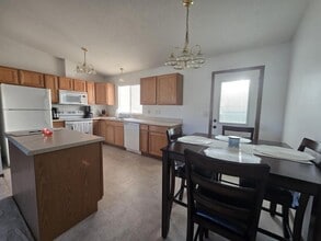 1235 Ziebach St in Rapid City, SD - Building Photo - Building Photo