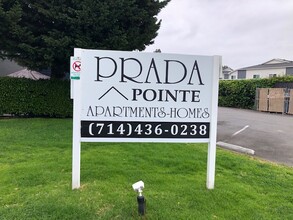 Prada Pointe Apartments in Costa Mesa, CA - Building Photo - Building Photo