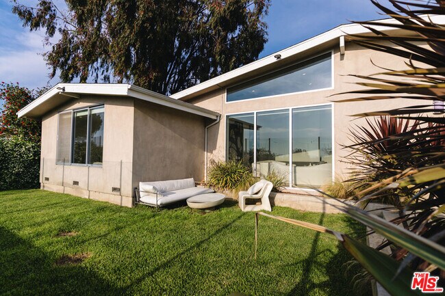 property at 3423 Scadlock Ln