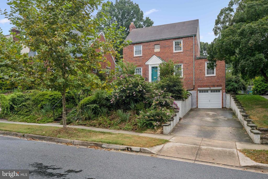 2307 Cheverly Ave in Cheverly, MD - Building Photo
