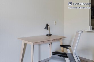 5200 Iron Horse Pkwy in Dublin, CA - Foto de edificio - Building Photo