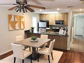 728 Mulberry Ave in Panama City, FL - Building Photo