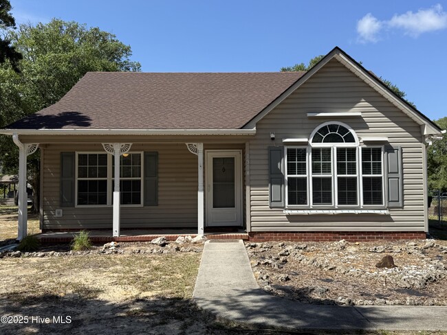 property at 1308 E Oak Island Dr
