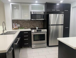2801 N Palm Aire Dr in Pompano Beach, FL - Building Photo - Building Photo