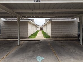 2607 Cervantes Ave, Unit 1 in Edinburg, TX - Foto de edificio - Building Photo