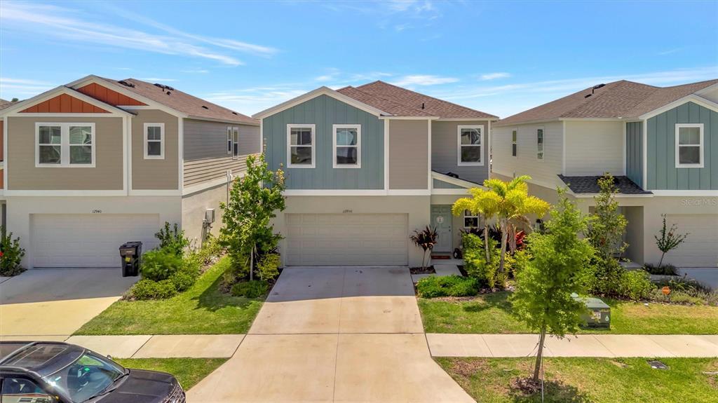 12950 Pasture Wds Pl in Lithia, FL - Building Photo