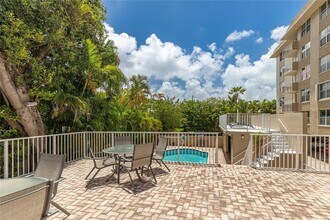 1050 SE 15th St, Unit 409 in Fort Lauderdale, FL - Building Photo - Building Photo