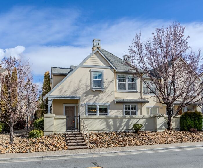 1668 Lone Oak Trail in Reno, NV - Building Photo