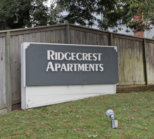 Ridgecrest Apartments in Hayward, CA - Building Photo - Building Photo