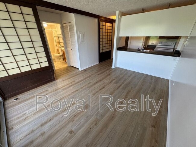 property at 98-450-450 Koauka Loop