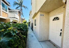 9218 Elm Vista Dr in Downey, CA - Building Photo