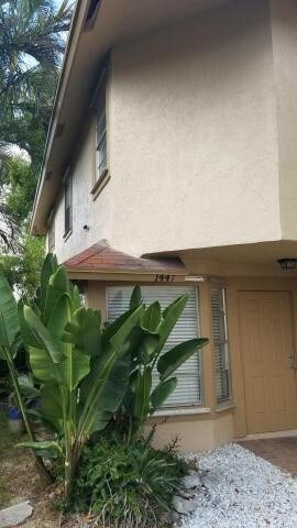 1447 Lake Mango Way in West Palm Beach, FL - Building Photo - Building Photo