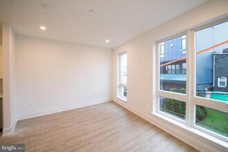 1325 N Lee St in Philadelphia, PA - Building Photo - Building Photo