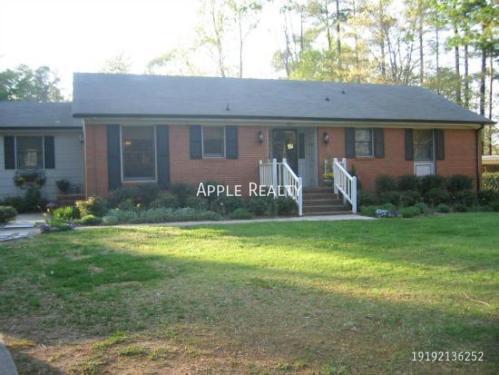 2515 Wilbon St in Durham, NC - Foto de edificio