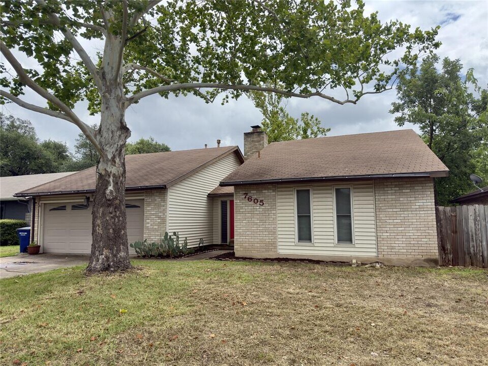 7605 West Gate Blvd in Austin, TX - Building Photo