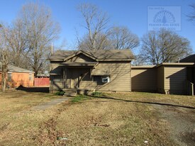 205 Jones St in Jacksonville, AR - Building Photo