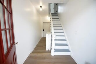 15 Cooley St in Pleasantville, NY - Building Photo - Building Photo