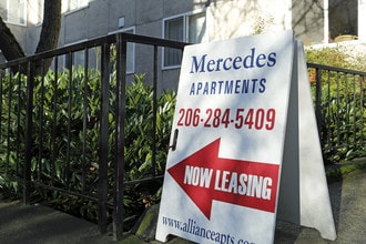 Mercedes Apartments in Seattle, WA - Building Photo - Building Photo