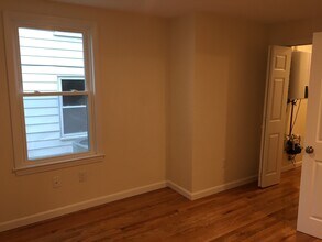 8 Mechanic St, Unit 1F in Newton, MA - Building Photo - Building Photo