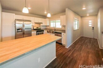 91-1321-1321 Hoomahua St in Ewa Beach, HI - Building Photo - Building Photo