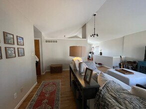 907 Connecticut Ave in Manhattan, KS - Building Photo - Building Photo