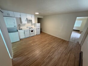 9742 6th Ave NW in Seattle, WA - Building Photo - Building Photo