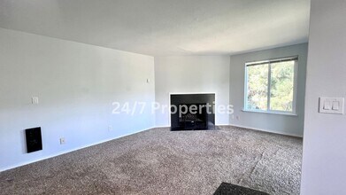 801 3rd Ave in Oregon City, OR - Building Photo - Building Photo