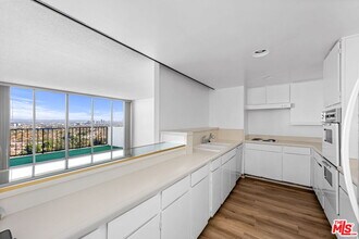 2160 Century Park E in Los Angeles, CA - Building Photo - Building Photo