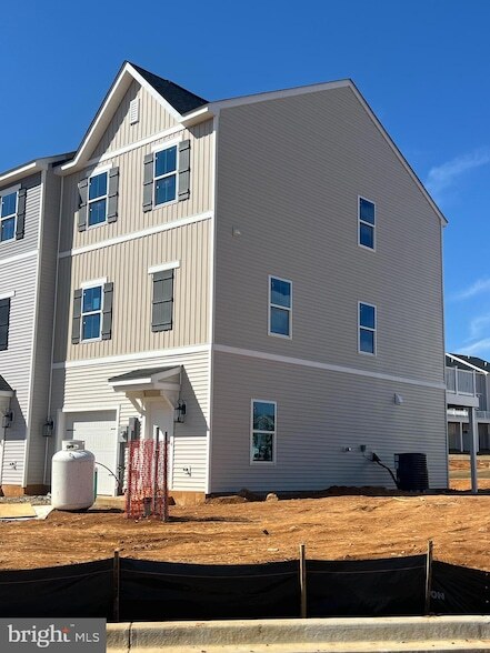 307 Truth Way, Unit 16 in Martinsburg, WV - Building Photo - Building Photo