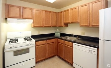 Spa Cove Apartments in Annapolis, MD - Foto de edificio - Building Photo