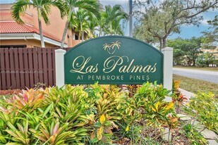 12032 S Las Palmas Dr in Pembroke Pines, FL - Building Photo