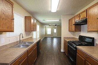 10403 Hurst Hill Ln in Houston, TX - Building Photo - Building Photo