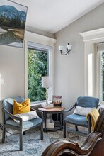 935 Sauve Ct in North Vancouver, BC - Building Photo - Building Photo