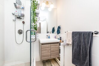 256 W Newton St, Unit 2 in Boston, MA - Building Photo - Building Photo