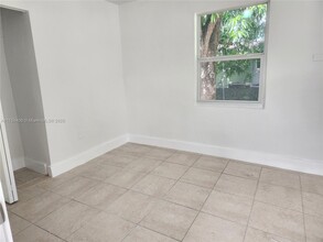 599 NW 94th St in Miami, FL - Building Photo - Building Photo