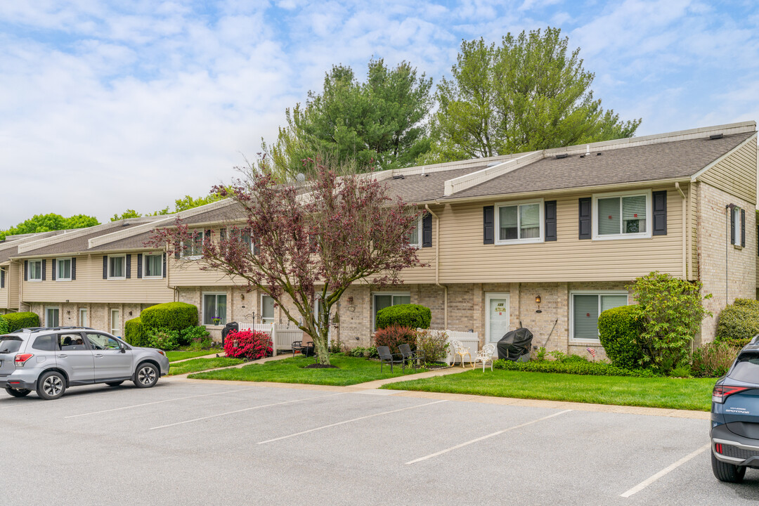 Village Walk Condos in Exton, PA - Foto de edificio