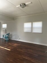 83 Franklin Dr in Crawfordville, FL - Building Photo - Building Photo